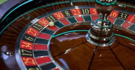 Filipino player joining a live baccarat table on win win bet mobile browser